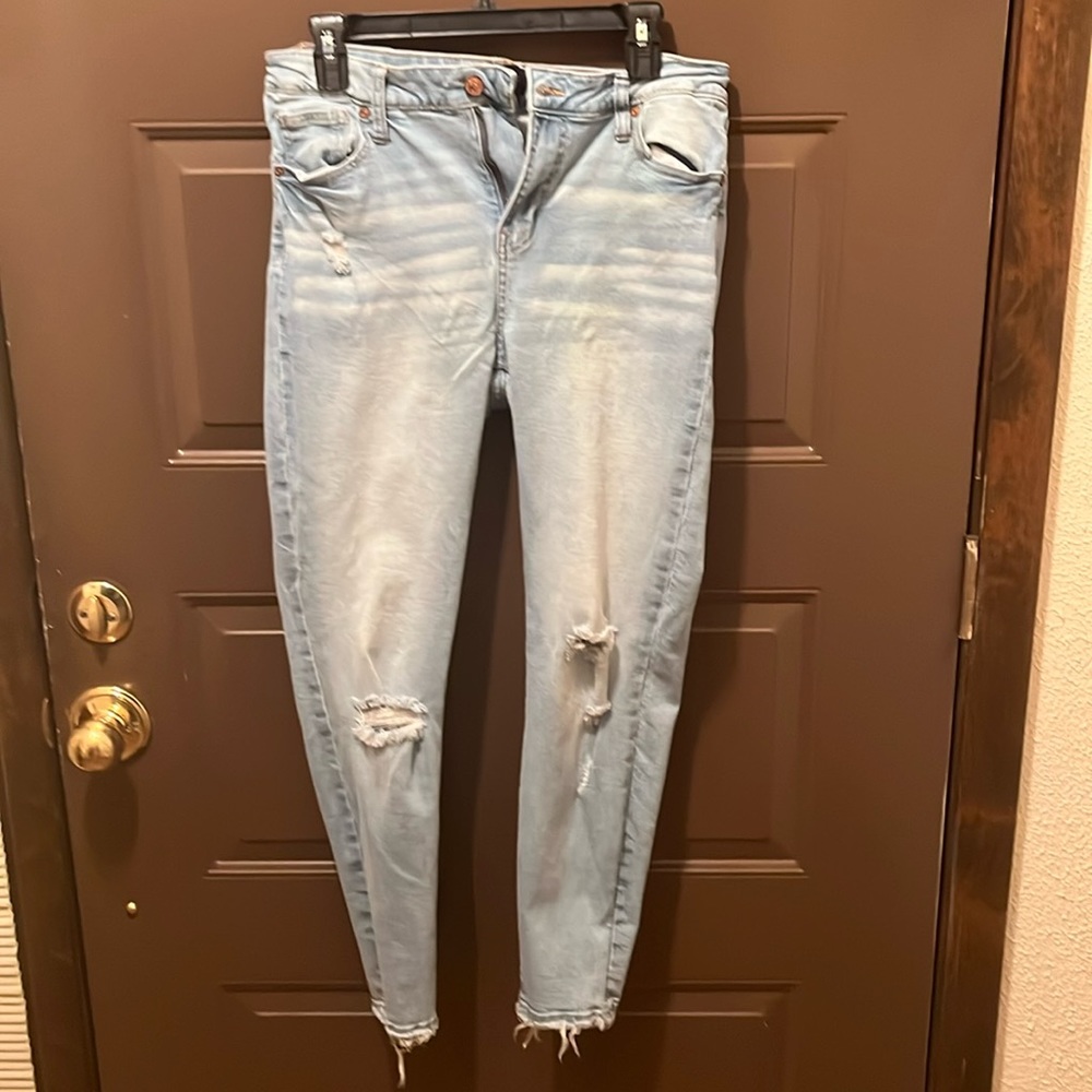 Kendall +Kylie Ultra Babe Skinny jeans. 11/30. Heavily distressed. GUC.